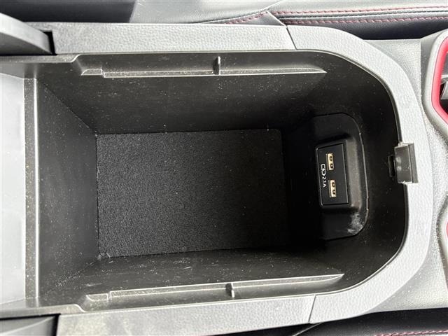 Toyota RAV4 2022 8606782-10