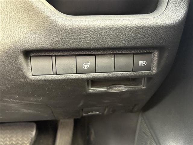 Toyota RAV4 2022 8606782-8