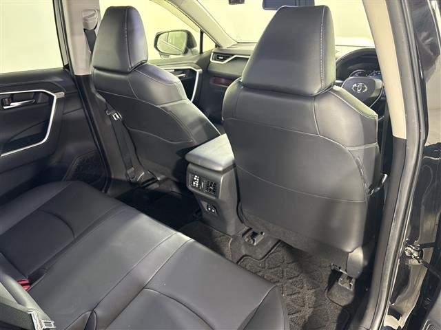 Toyota RAV4 2019 8606783-4