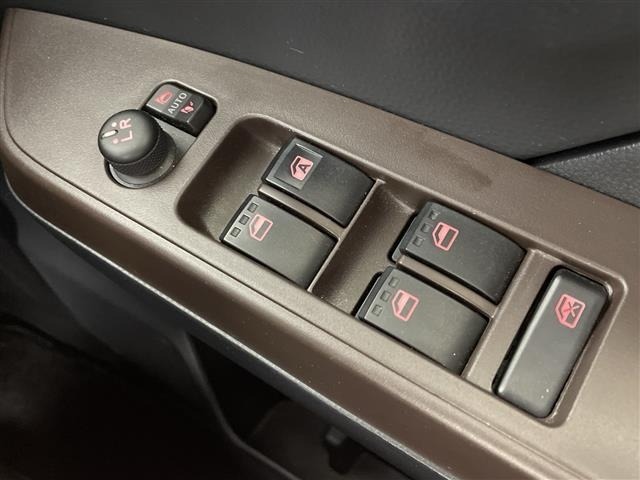 Toyota ROOMY 2017 8602938-4