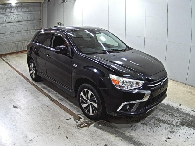 Mitsubishi RVR 2018 8608474-0