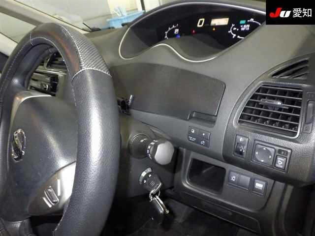 Nissan SERENA 2013 8607248-5