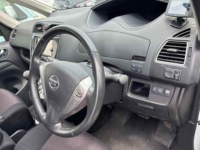 Nissan SERENA 2013 8607283-3