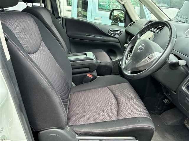 Nissan SERENA 2013 8607283-7