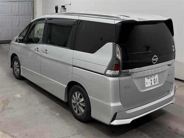 Nissan SERENA 2018 8607296-1