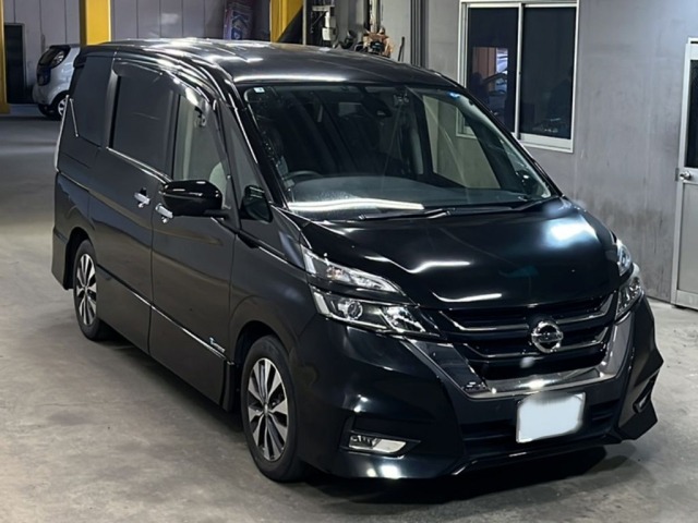 Nissan SERENA 2017 8607408-4