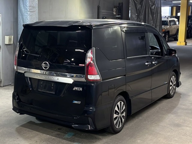 Nissan SERENA 2018 8607425-5