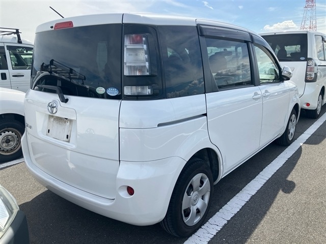 Toyota SIENTA 2011 8600749-9