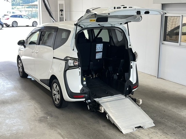 Toyota SIENTA 2019 8600804-5