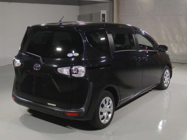 Toyota SIENTA 2017 8600815-1