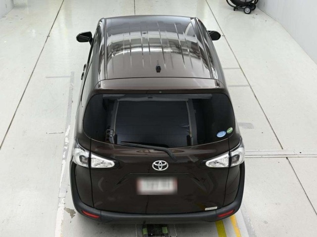 Toyota SIENTA 2015 8600832-8