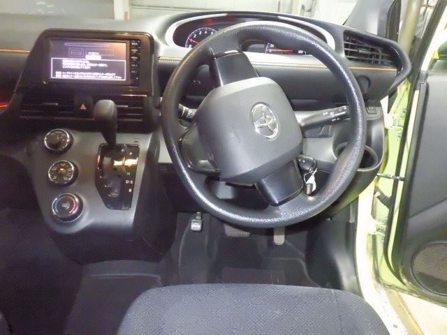 Toyota SIENTA 2016 8600875-4
