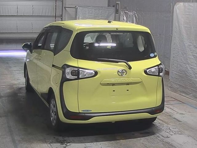 Toyota SIENTA 2016 8600875-8