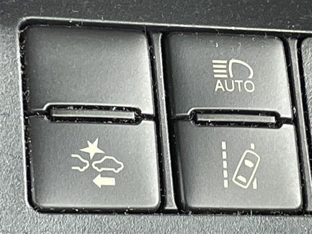 Toyota SIENTA 2015 8601976-1