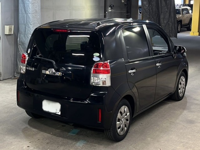 Toyota SPADE 2018 8604961-5