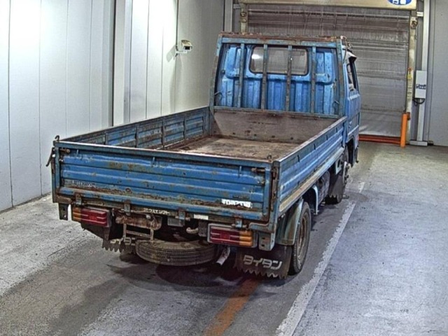 Mazda TITAN 1981 8606921-5