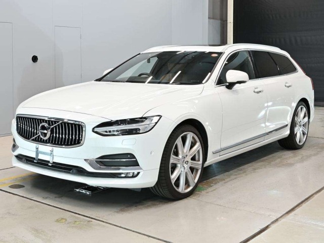 Volvo V90 2017 8611035-0