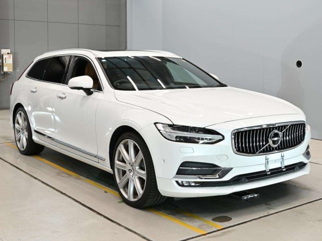 Volvo V90 2017 8611035-5