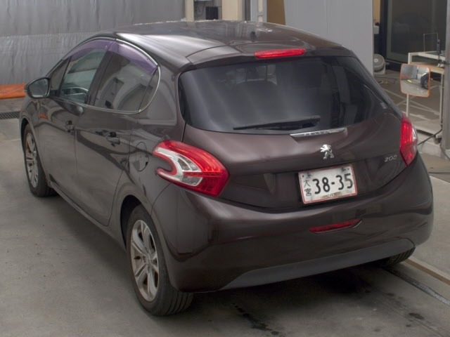 Peugeot 208 2013 8620512-1