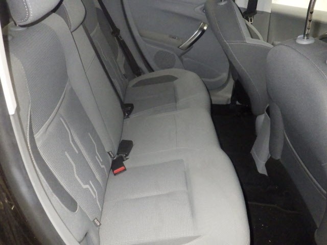 Peugeot 208 2013 8620512-8