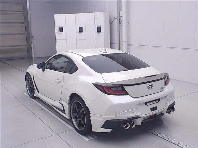 Toyota 86 2024 8621189-1