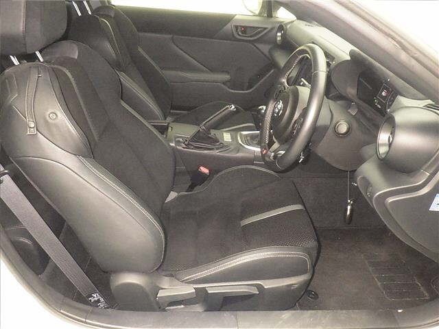 Toyota 86 2024 8621189-5