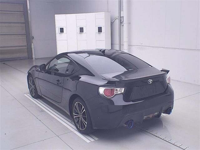 Toyota 86 2013 8621193-1