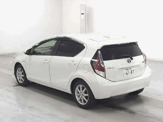 Toyota AQUA 2016 8613275-1