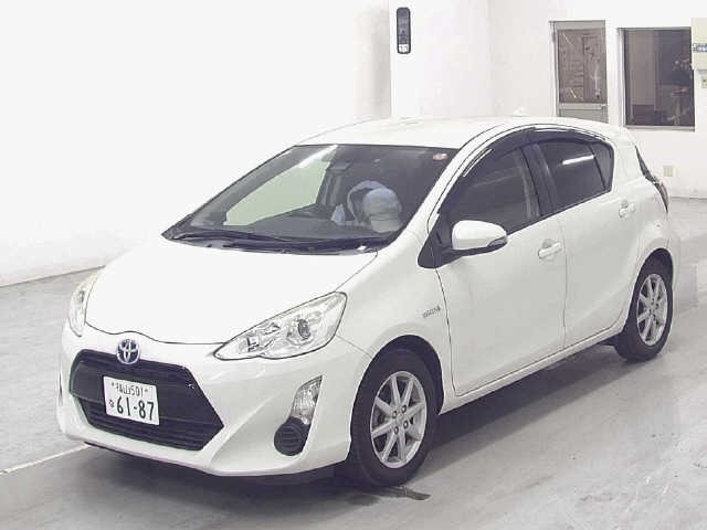 Toyota AQUA 2016 8613275-4