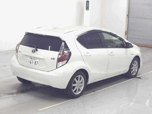 Toyota AQUA 2016 8613275-5