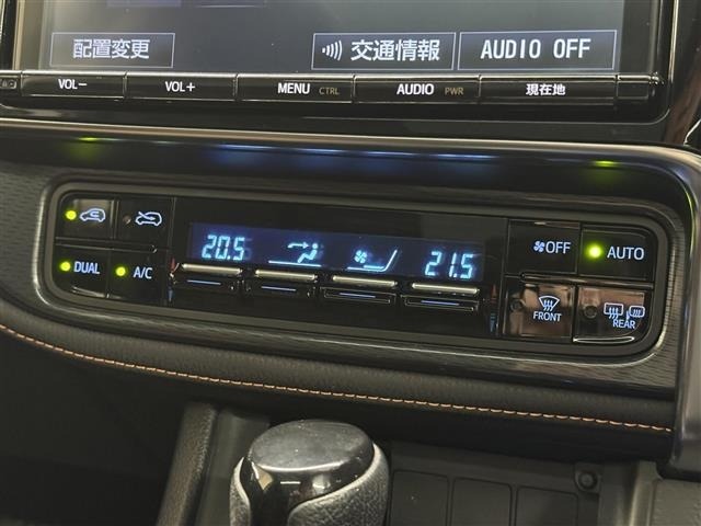 Toyota AURIS 2017 8620345-22