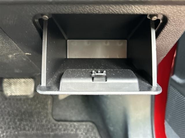 Toyota AURIS 2013 8620346-8