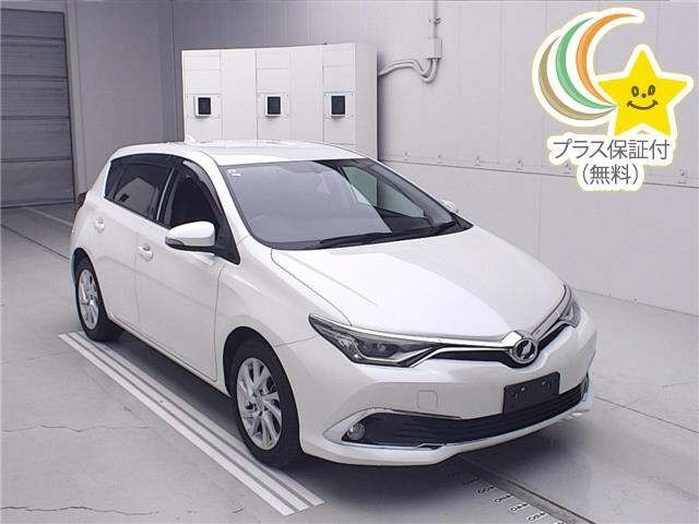 Toyota AURIS 2015 8620349-0