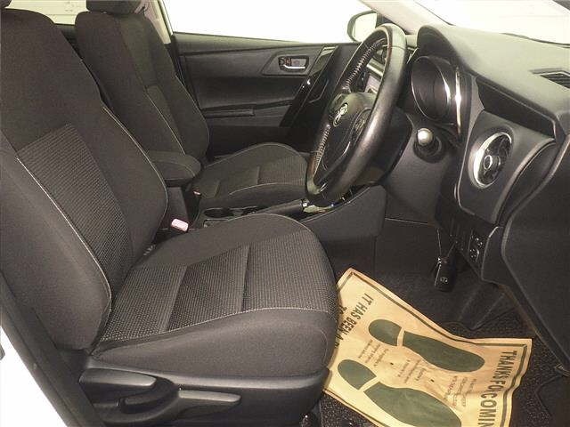 Toyota AURIS 2015 8620349-5