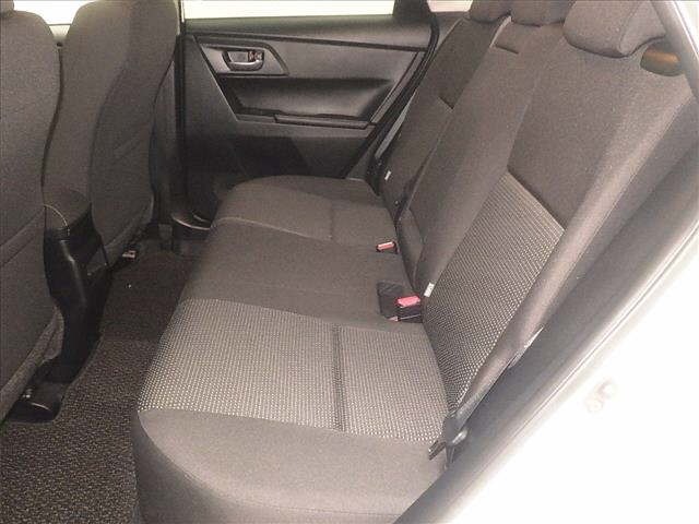 Toyota AURIS 2015 8620349-7