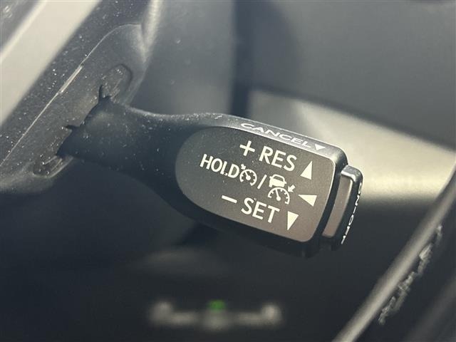 Toyota C-HR 2021 8618617-10