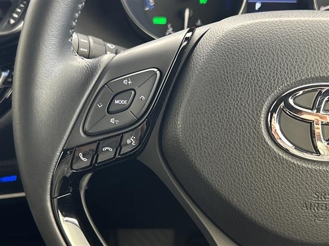 Toyota C-HR 2021 8618617-19