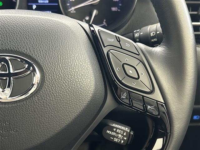 Toyota C-HR 2021 8618617-21