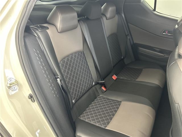 Toyota C-HR 2021 8618617-7