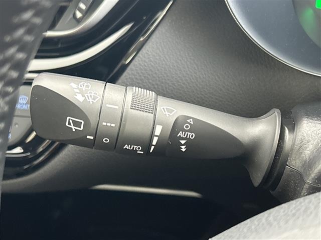 Toyota C-HR 2021 8618617-9