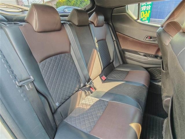 Toyota C-HR 2018 8618624-13