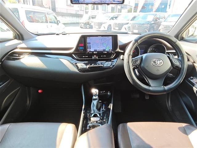 Toyota C-HR 2018 8618624-15