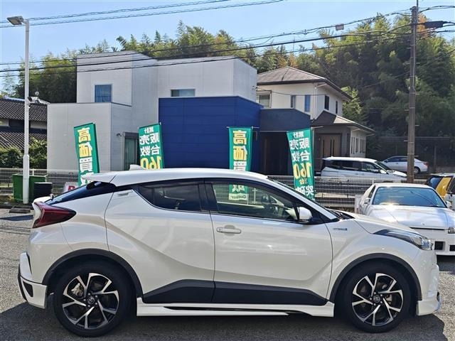 Toyota C-HR 2018 8618624-22
