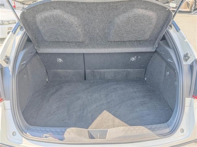 Toyota C-HR 2018 8618624-23