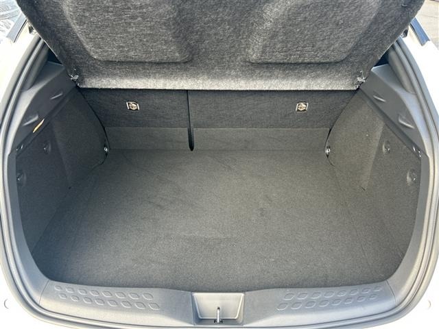Toyota C-HR 2018 8618625-20