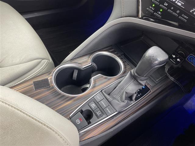 Toyota CAMRY 2017 8620168-10