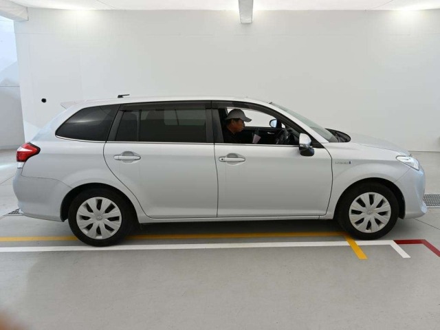Toyota COROLLA FIELDER 2016 8621108-3
