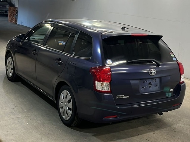 Toyota COROLLA FIELDER 2012 8621116-1