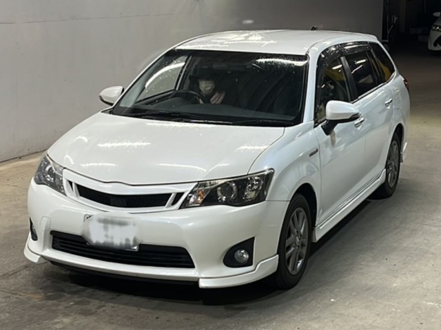 Toyota COROLLA FIELDER 2014 8621117-0