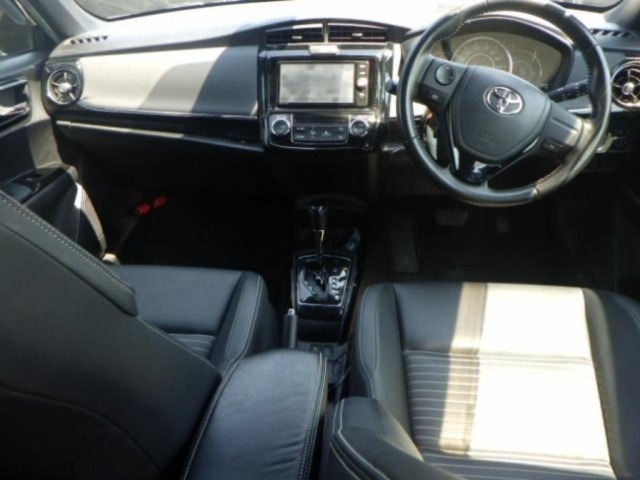 Toyota COROLLA FIELDER 2018 8621216-3